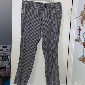 Ann Taylor Loft Checkered Pants. Size 4. New Condition. Never worn. NWOT